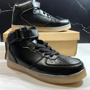 Clor Unisex Rechargeable Led Shoes Black sz 6.5